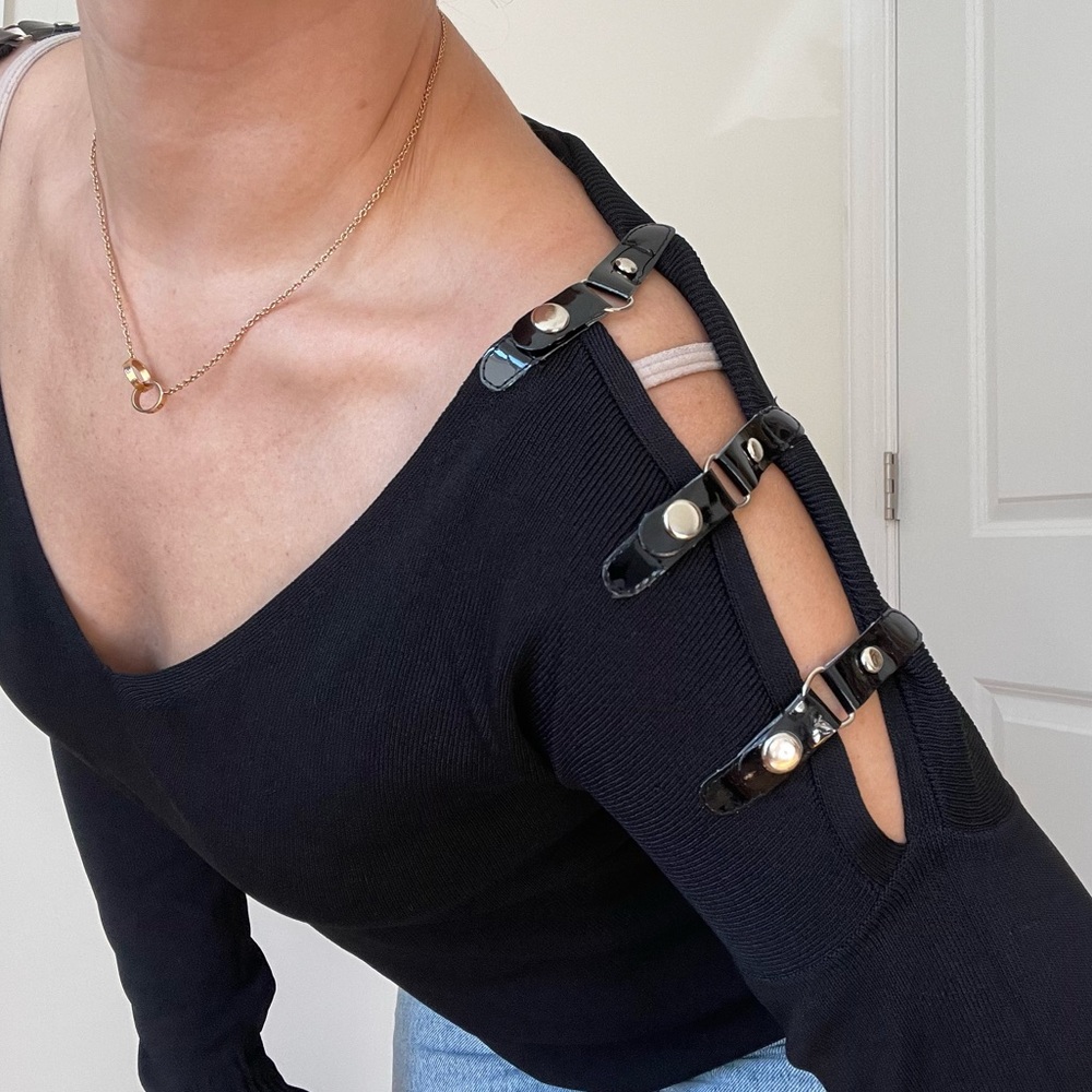 AVALIN V-Neck Knit Top with Shoulder Buckle Details - Picture 9 of 9